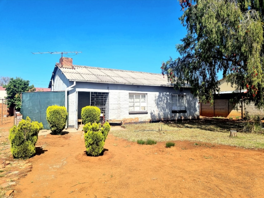 3 Bedroom Property for Sale in Beaconsfield Northern Cape